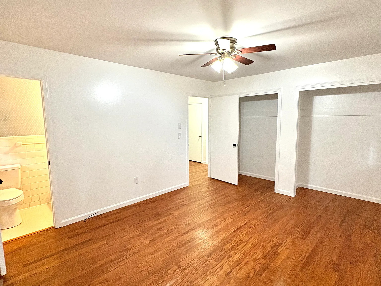 4 bed, 2000 sqft, $2,100 — Photo 4
