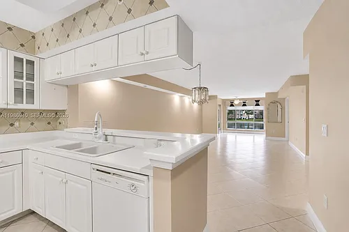 12547 Imperial Isle Dr #206 Photo 1 12547 Imperial Isle Dr #206 Photo 1