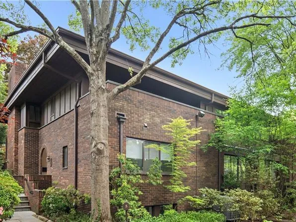 289 New Norwalk Road #5, New Canaan, CT 06840