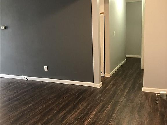 3rd image of 451 Fox Hills Dr S APT 1