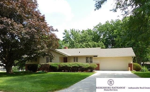 2nd image of 10458 Oak St