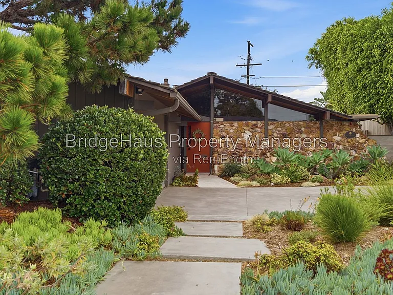 1541 Garrison Pl — Photo 1