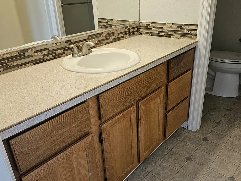 554 NW 3rd Ave — Photo 11