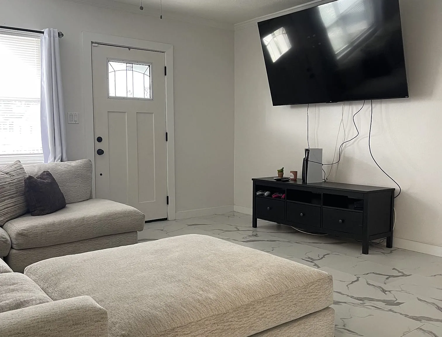 3 bed, 1266 sqft, $2,500 — Photo 4