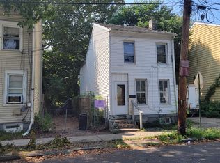 85-87 Poplar St, Trenton, NJ 08638