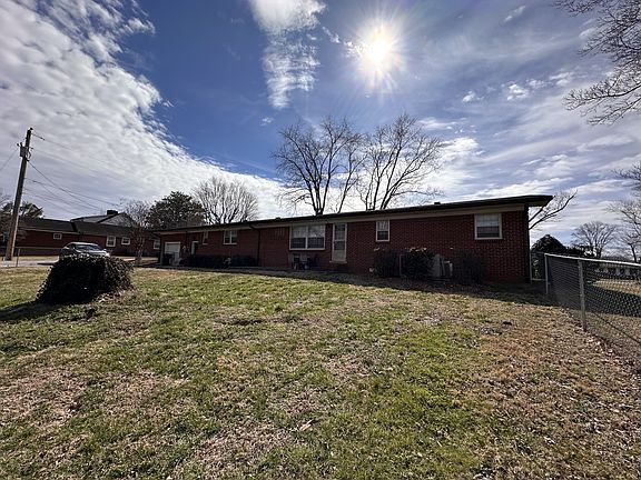 2nd image of 110 Westwood 6th Ave