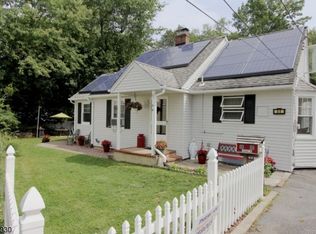 64 Hance St, Wharton, NJ 07885