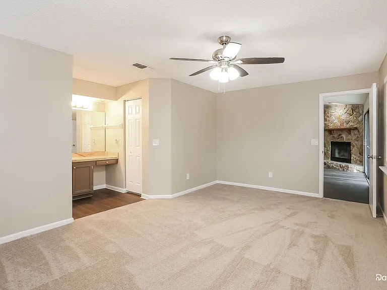 6507 Diamond Leaf Ct S — Photo 9
