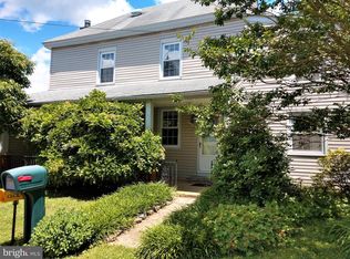 56 Front St, Chesapeake City, MD 21915