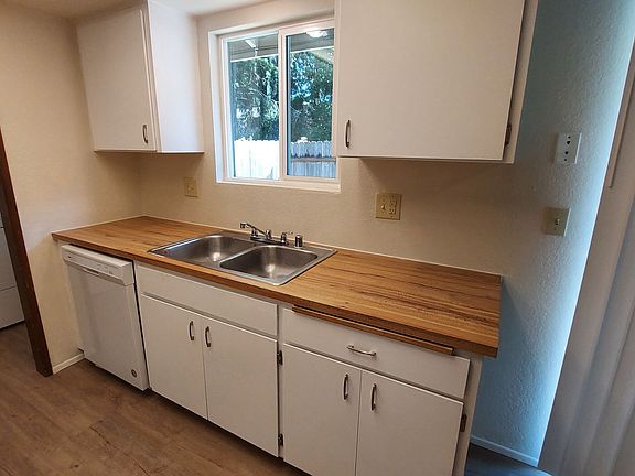 3rd image of 12629 48th Ave NE #2