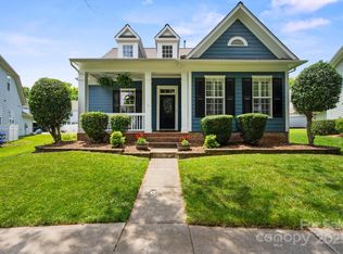 17711 N Shore Cir, Cornelius, NC 28031