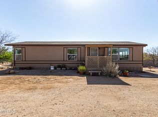 7790 N Prorodeo Rd, Tucson, AZ 85743