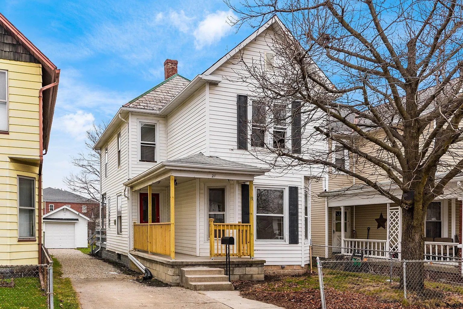 21 Dewey Ave photo 1