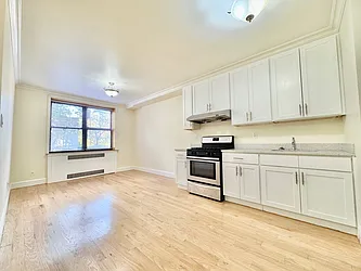 36-40 Bowne Street, #1A