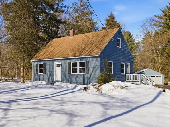 29 Lovell Rd, Stratham, NH 03885