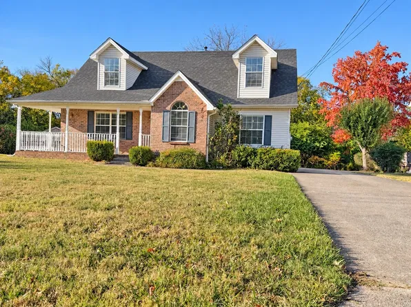 404 Pointe Clear Dr, Smyrna, TN 37167
