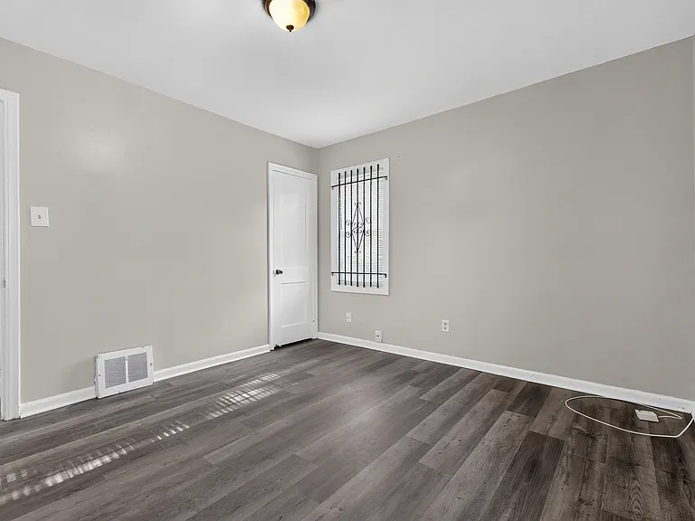 6370 Brace St — Photo 10