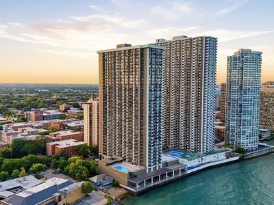 6007 N Sheridan Rd APT 6H, Chicago, IL, 60660