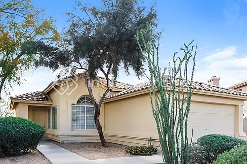 7451 W Via Del Sol Dr Photo 1