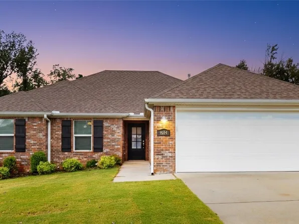 1604 S 11th Pl, Rogers, AR 72756