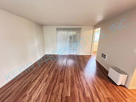 4th image of 6498 Lowry Dr APT 1