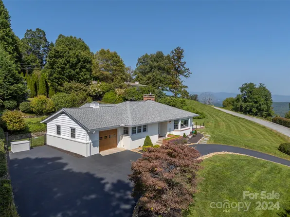 350 Orchard Cir, Laurel Park, NC 28739