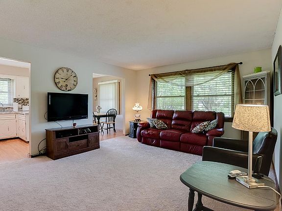 3rd image of 6210 177th Ave NW