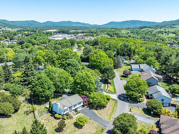 4th image of 5443 Setter Rd