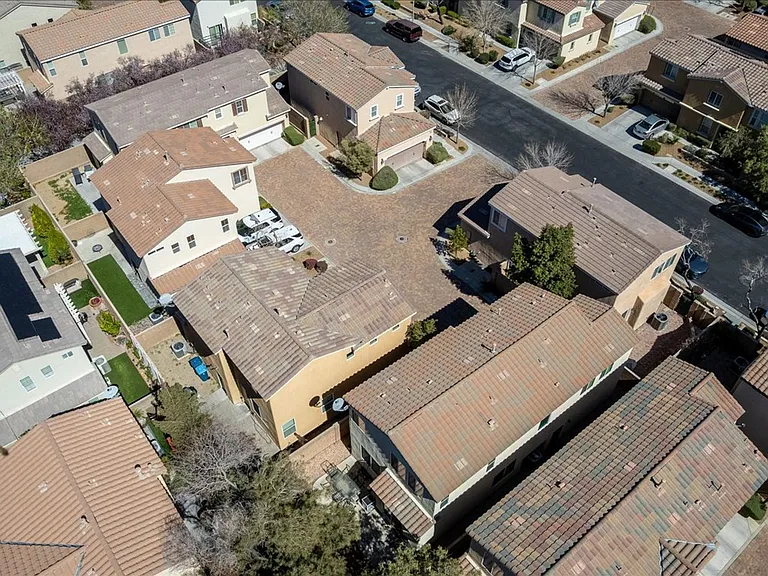 9131 Mount Wilson St — Photo 39