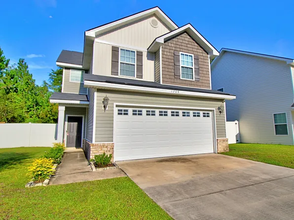 1208 Cypress Fall Cir, Fort Stewart, GA 31313
