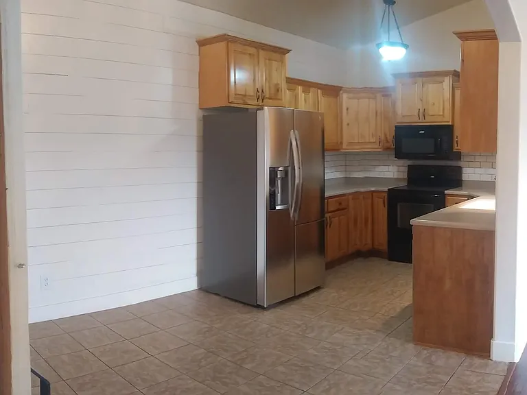 1045 S 1700 W — Photo 7
