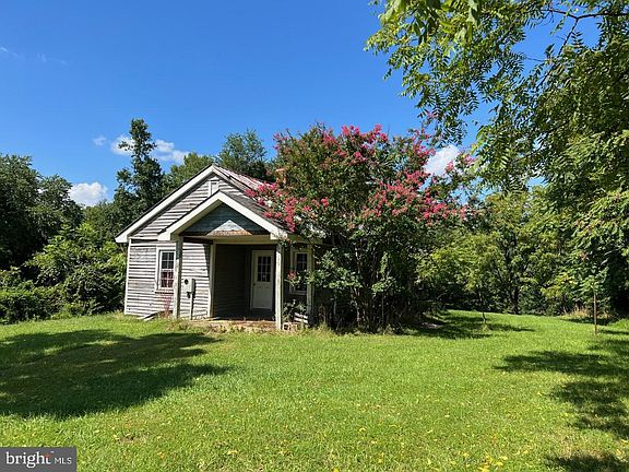 5th image of 1040 Sperryville Pike