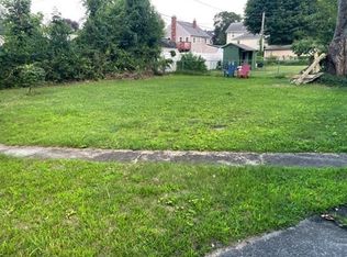 2 Cohasset St, Worcester, MA 01604