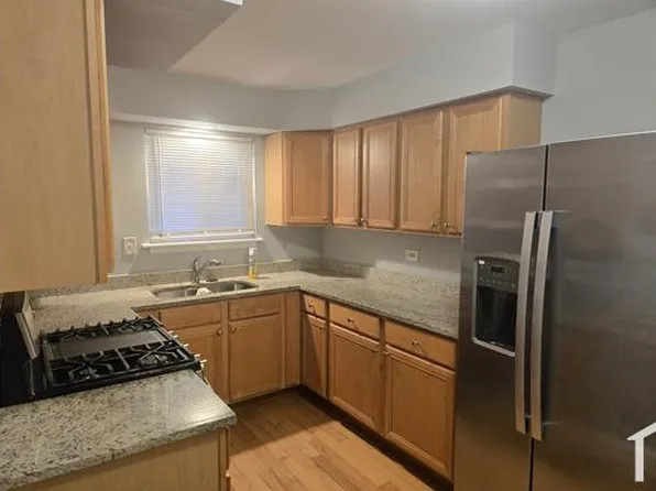 334 W 100th St, Chicago, IL 60628