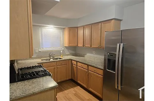334 W 100th St Photo 1
