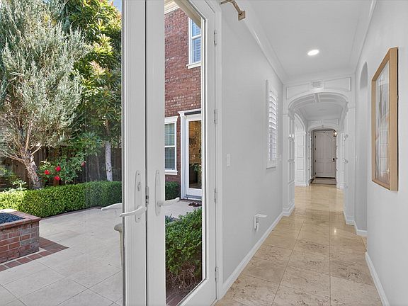 5th image of 3139 Sweetviolet Dr