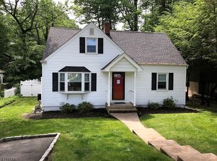 8 Lake Shore Dr, Rockaway, NJ