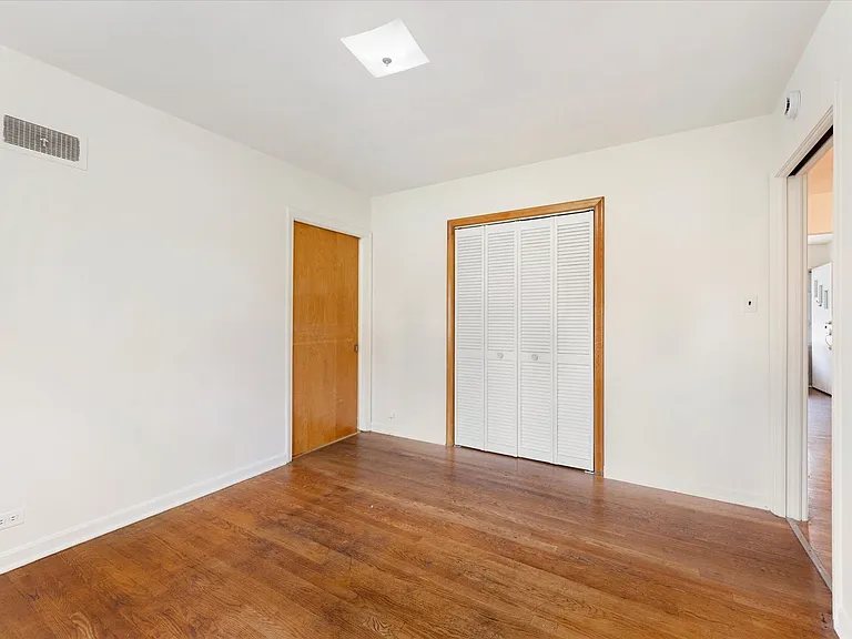 429 S Stratford Ave — Photo 20