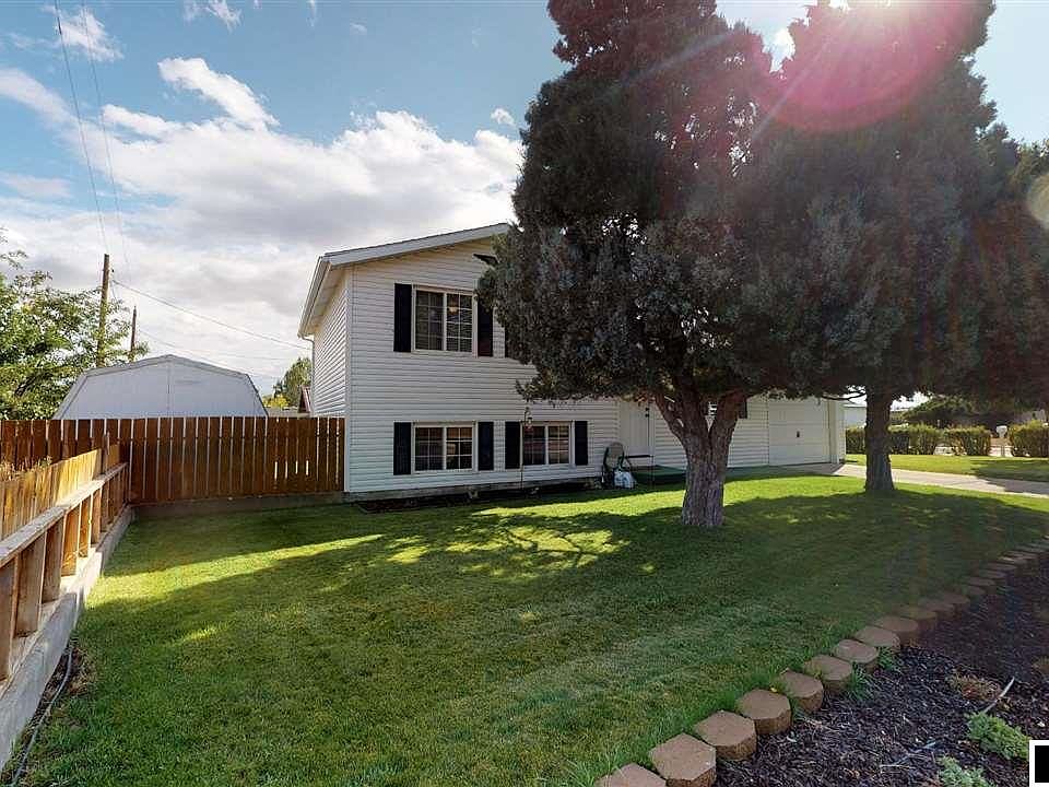 1st image of 490 Logan St
