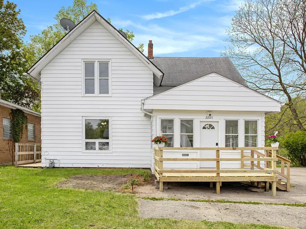 22121 Bedford Rd N, Battle Creek, MI 49017