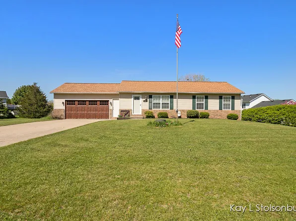 5064 Midway Dr, Hastings, MI 49058