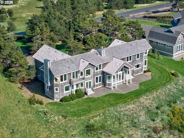 88902 Pinehurst Rd, Seaside, OR 97138