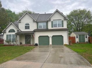 821 Crescent Trce, Chesapeake, VA 23320