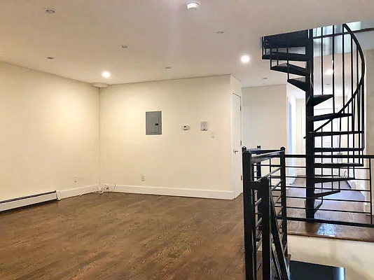 Rented by Aron Fried, LREB | media 13