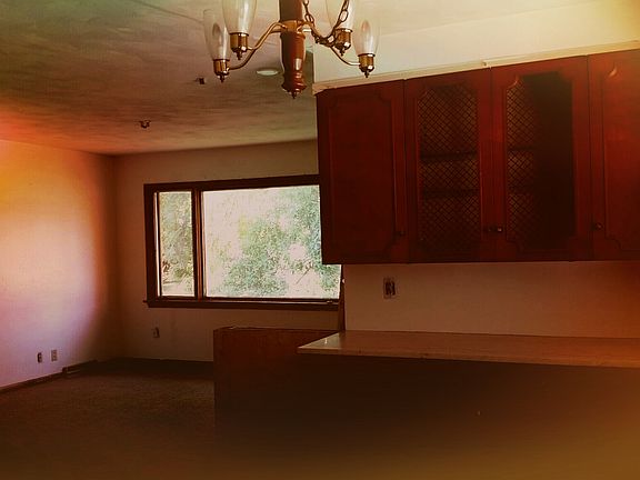 4th image of 3431 S 14th St