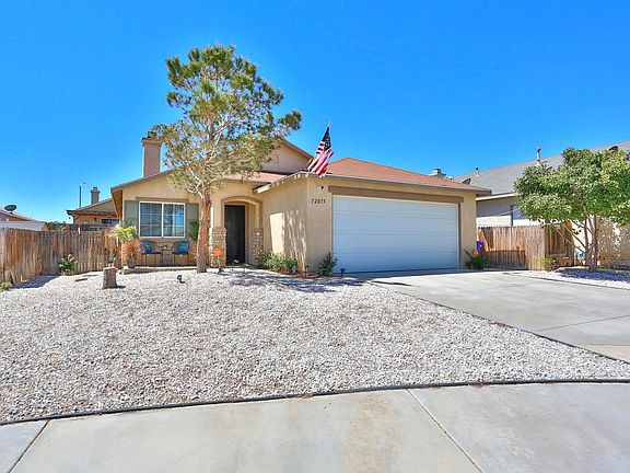3rd image of 12075 White Oak Ct