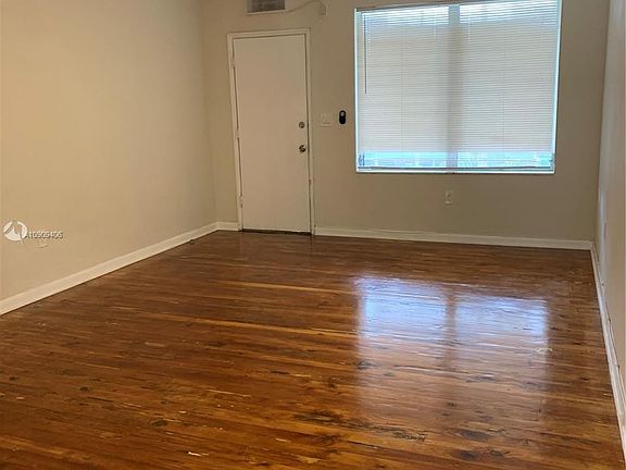 4th image of 1770 Meridian Ave #204