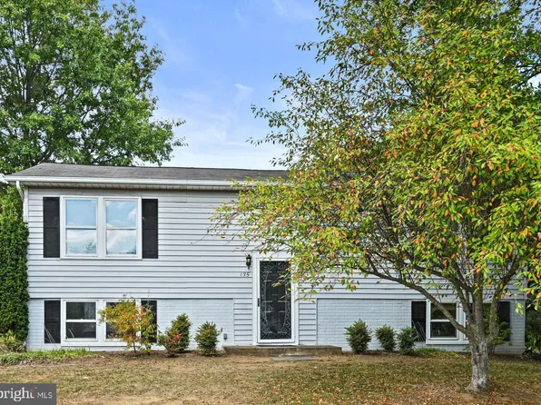 135 Oak View Dr SE, Leesburg, VA 20175