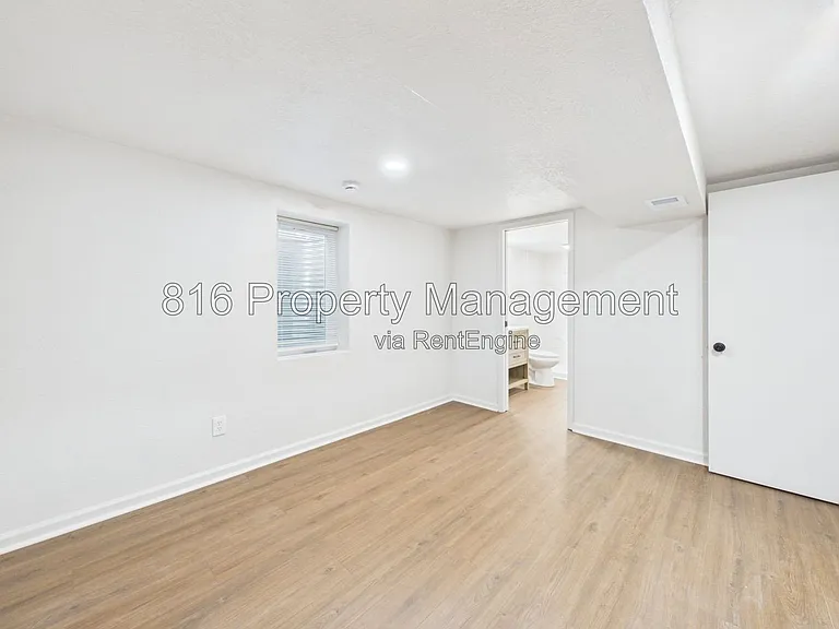 7030 Ewing Ave #7028 — Photo 20