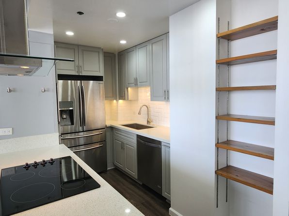876 Curtis St APT 3606